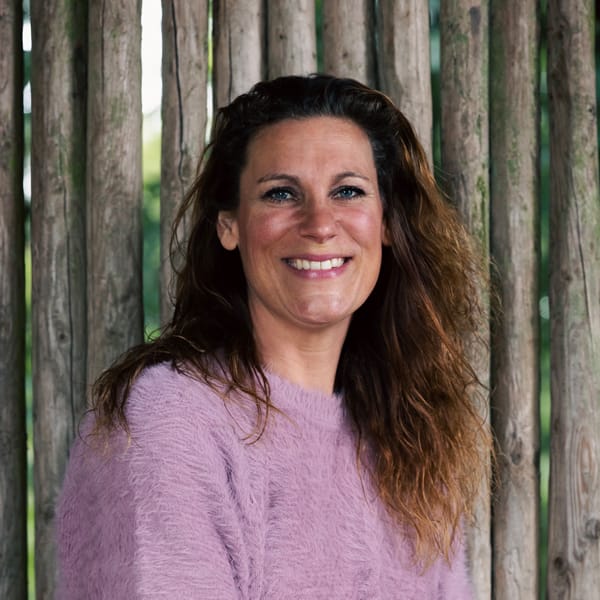 Contact Martine Bökkers